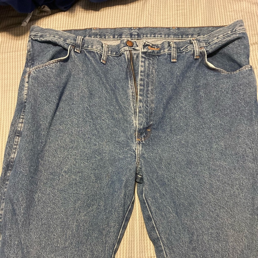 Men’s blue jeans